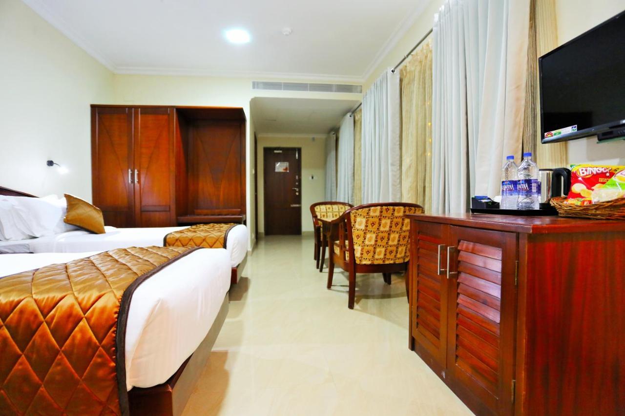 Hotel White City North Paravur Exterior photo