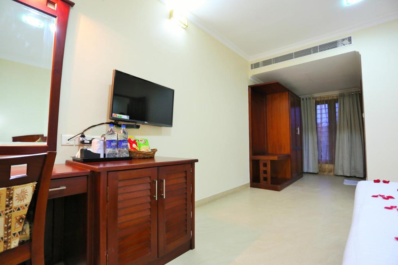 Hotel White City North Paravur Exterior photo